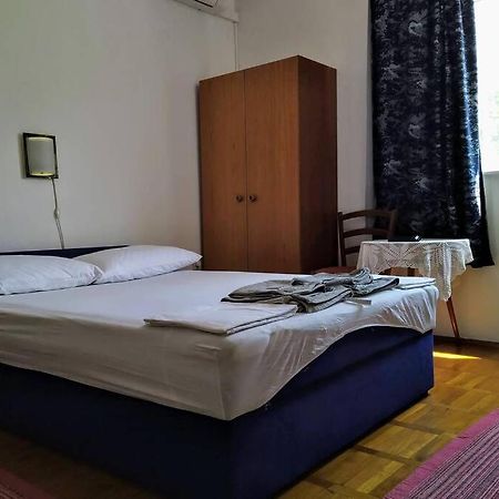 Apartamento Davor Tučepi Exterior foto